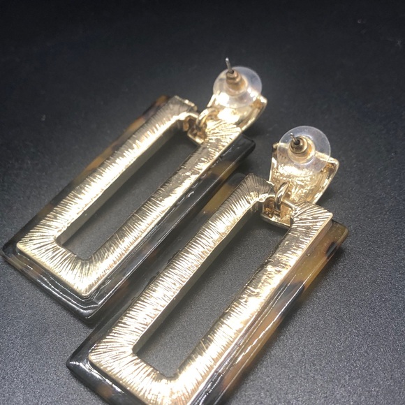 Rectangle Baubles Tortoise Resin Pierced Earrings - Picture 7 of 12